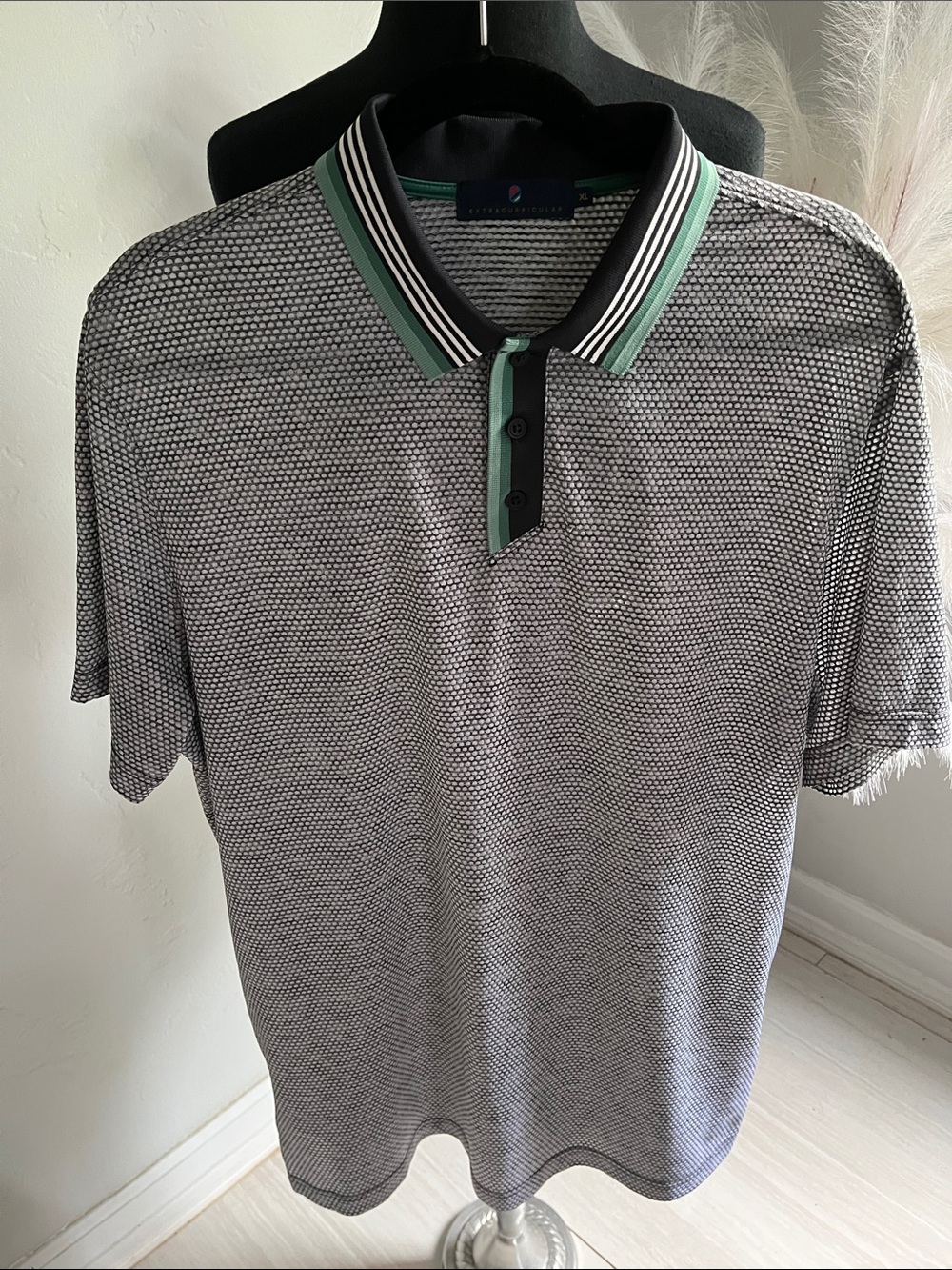 Men's Grey Micro-Pattern Polo with Mint-Trim Collar